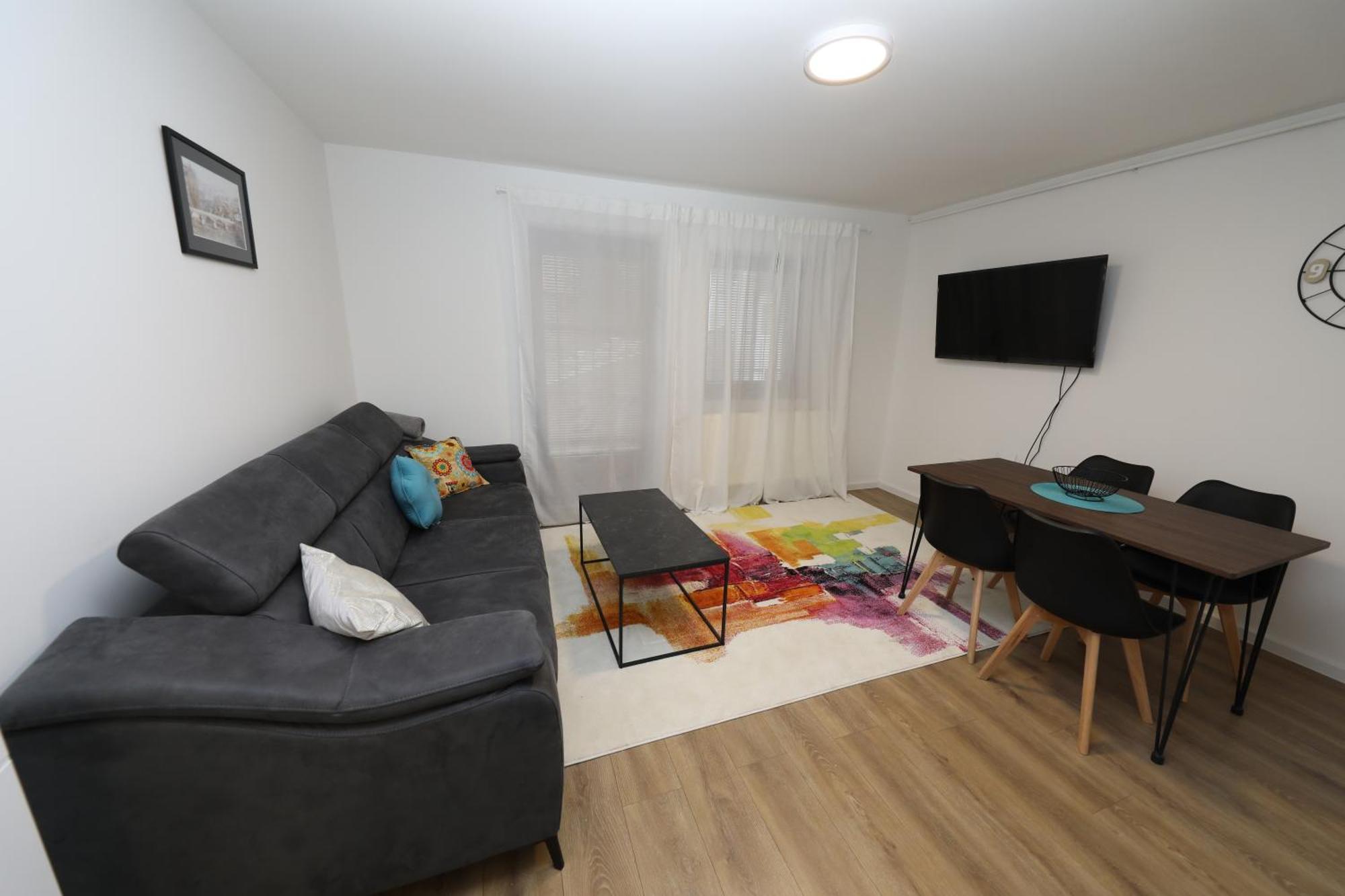 Tvrtko Apartment *